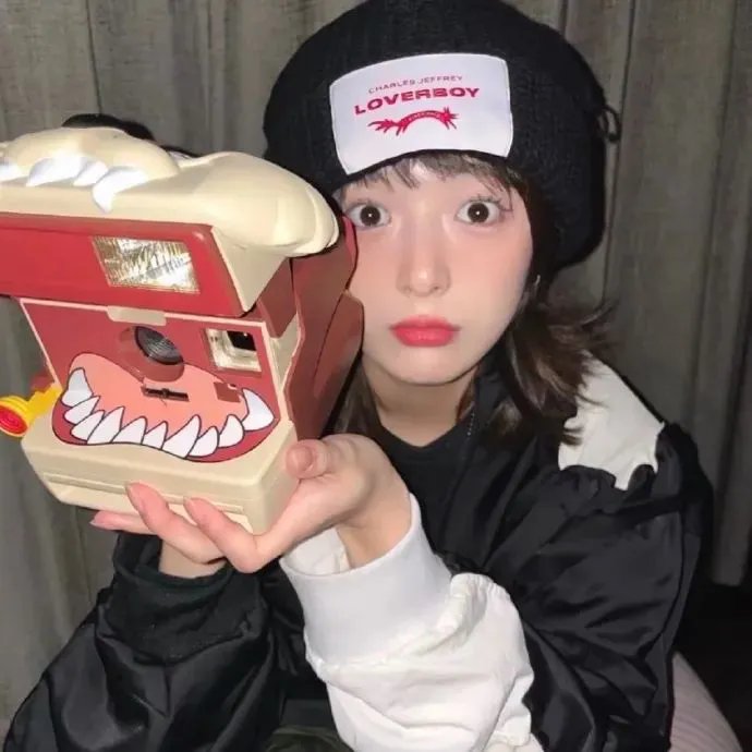 歌女五美图